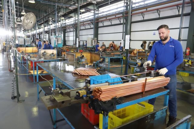 تعطیلات صنایع در شهرک‌های صنعتی جابه‌جا می‌شود / طرح تازه برای مدیریت مصرف برق