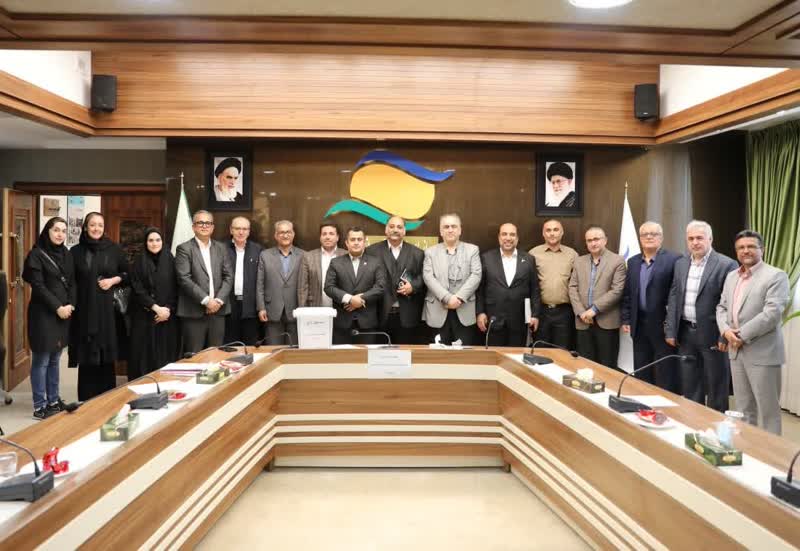  با حضوراعضا، مجمع عمومی انجمن سرمایه گذاران و کارآفرینان منطقه آزاد انزلی برگزار شد