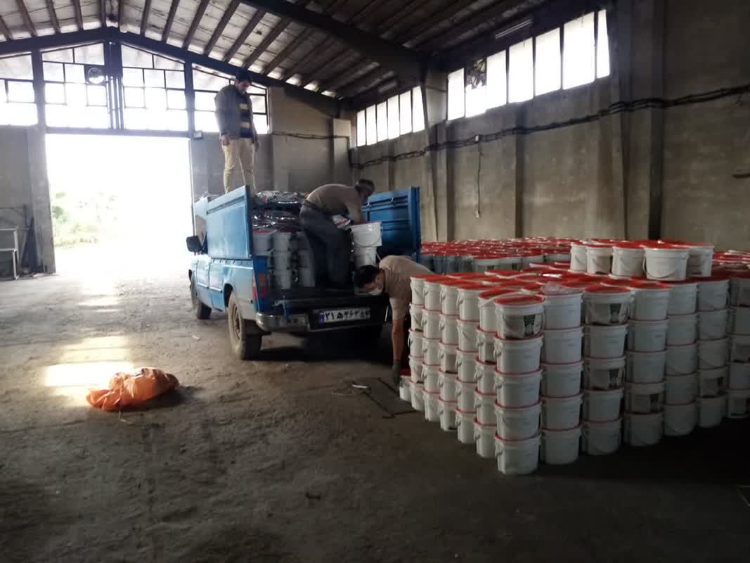 توزیع سموم شیمیایی از انبار شرکت خدمات حمایتی کشاورزی استان گیلان